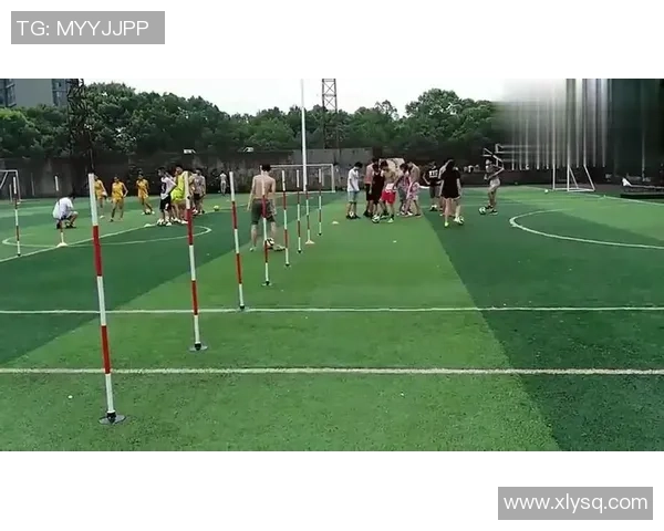 初中体育考试中的足球运球技巧与训练方法全面解析